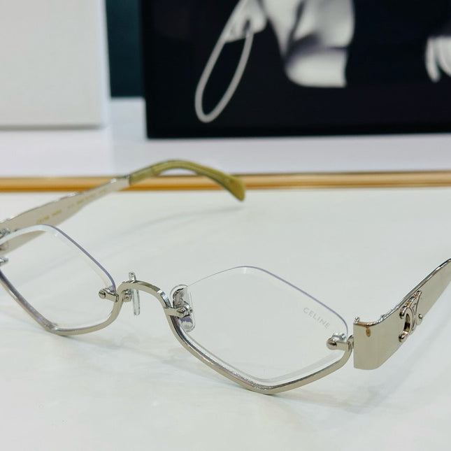 TRIOMPHE SEMI-RIMLESS SUNGLASS CL42117U IN METAL OCTAGON LENSES