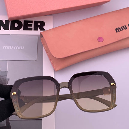 RUNWAY SQUARE SUNGLASSES M4304 IN ACETATE