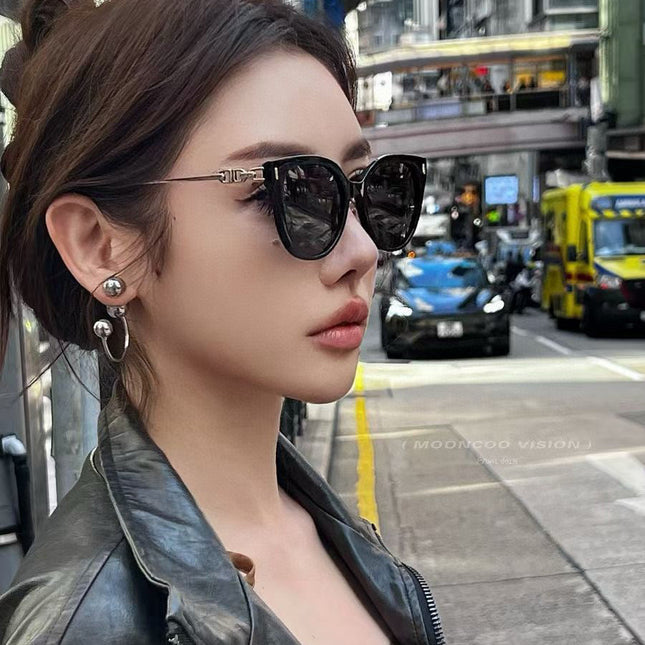 MONTAIGNE SUNGLASS CD3752 IN ACETATE