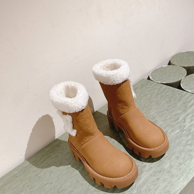 ANKLE BOOTS IN BRONZE BROWN EMBOSSED CALFSKIN AND WHITE SHEARLING