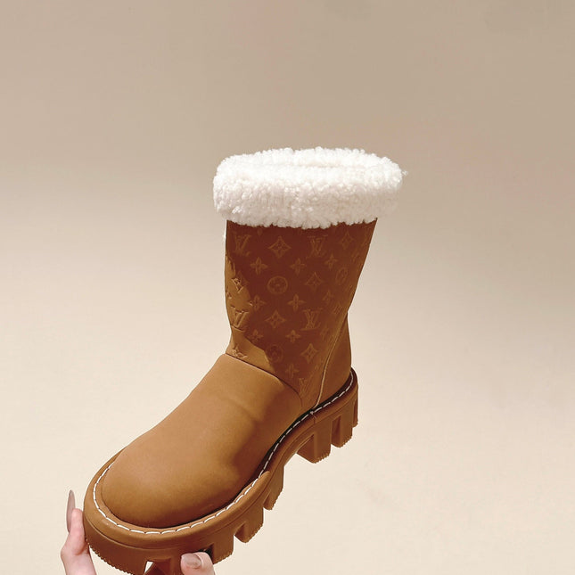 ANKLE BOOTS IN BRONZE BROWN EMBOSSED CALFSKIN AND WHITE SHEARLING