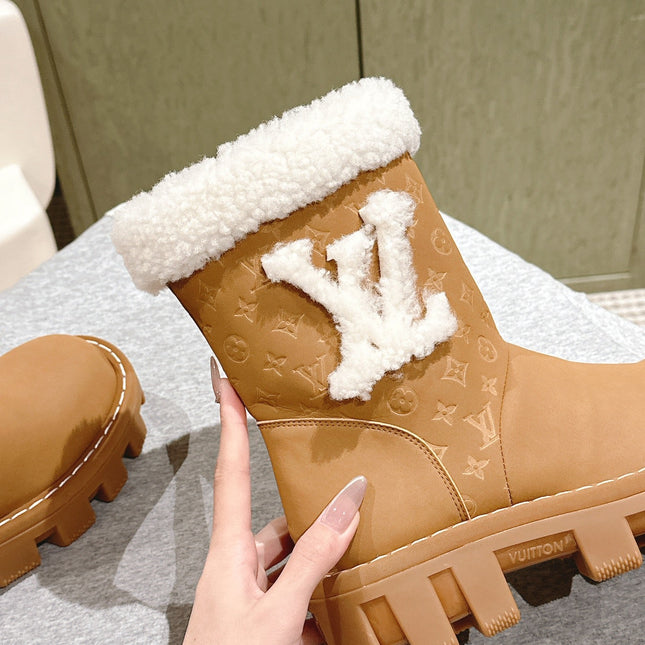 ANKLE BOOTS IN BRONZE BROWN EMBOSSED CALFSKIN AND WHITE SHEARLING