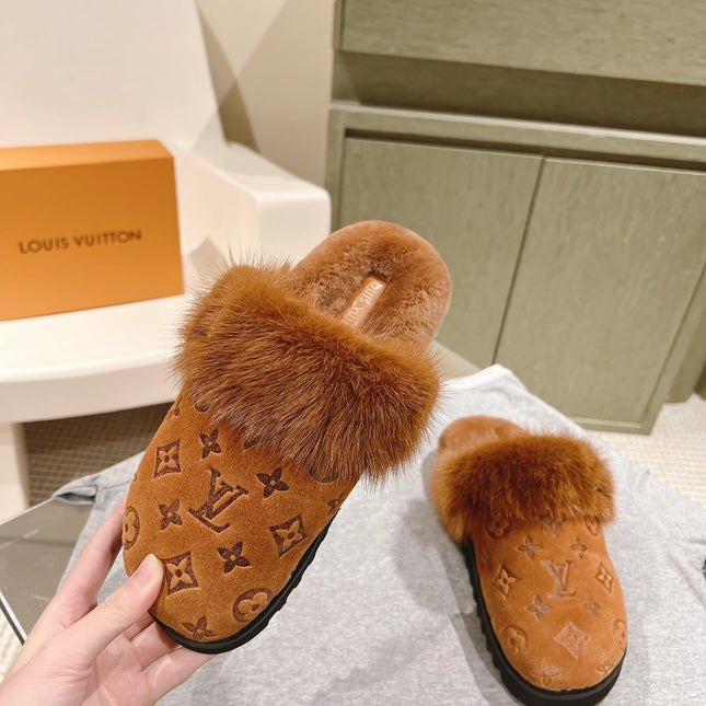 COSY FLAT COMFORT CLOG IN BRONZE BROWN MONOGRAM LAMB WOOL AND MINK FUR