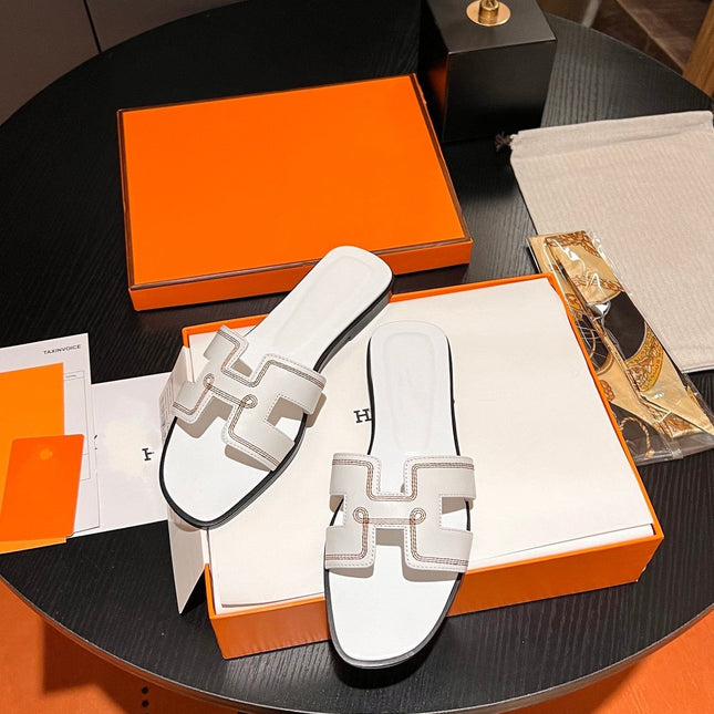0RAN SANDAL Calfskin White