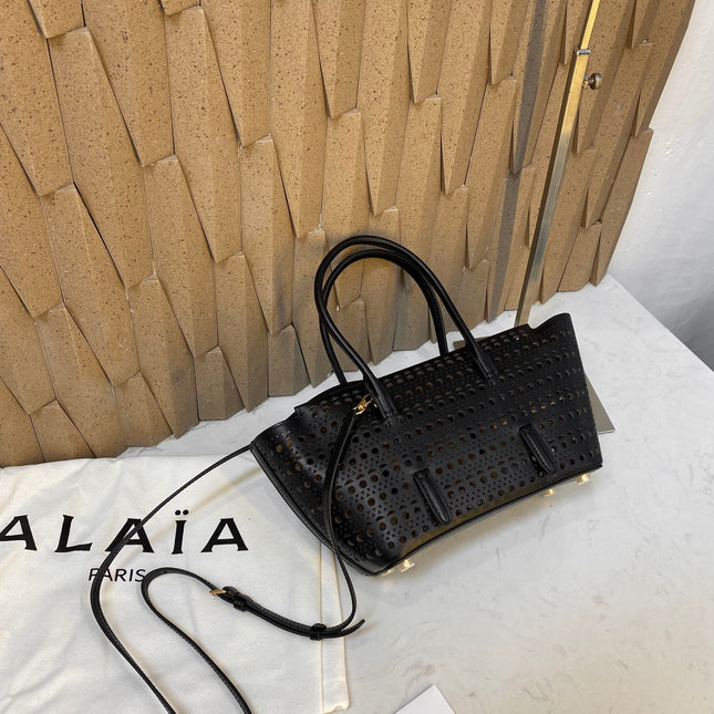 NEO MINA 20 BAG IN BLACK VIENNA CALFSKIN
