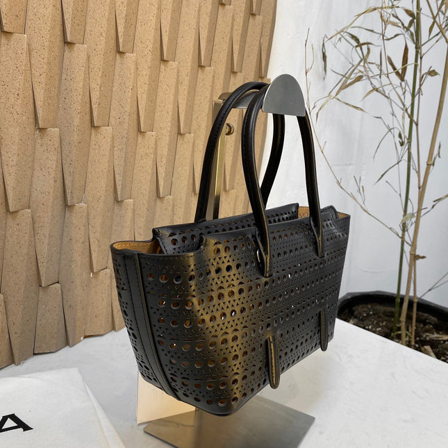 NEO MINA 20 BAG IN BLACK VIENNA CALFSKIN