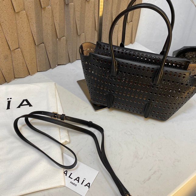 NEO MINA 20 BAG IN BLACK VIENNA CALFSKIN