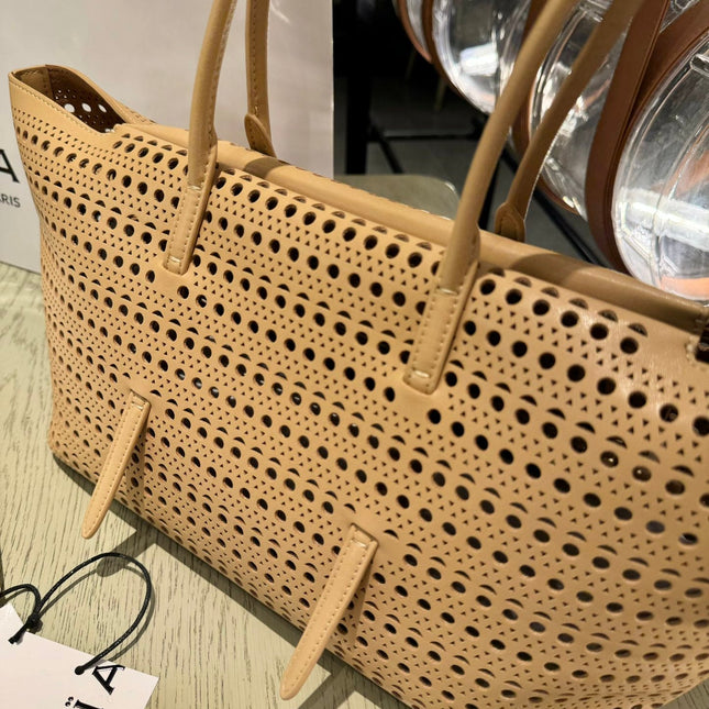 NEO MINA 32 BAG IN HARVEST GOLD VIENNE CALFSKIN