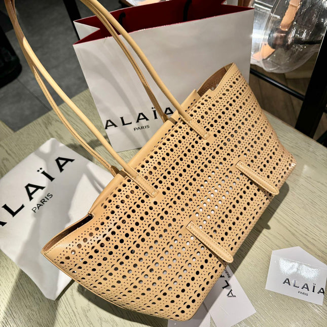NEO MINA 32 BAG IN HARVEST GOLD VIENNE CALFSKIN