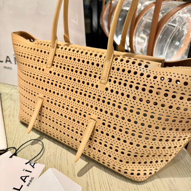 NEO MINA 32 BAG IN HARVEST GOLD VIENNE CALFSKIN