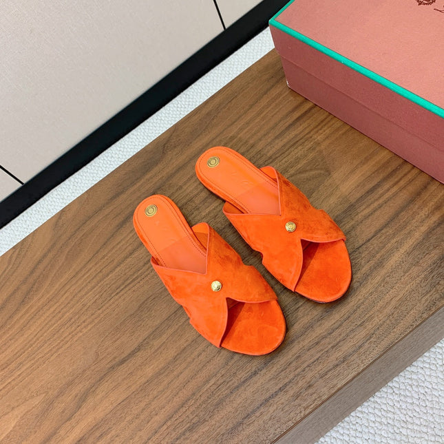 FLAT SLIPPERS IN ORANGE SUDUE