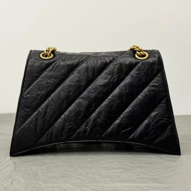 CRUSH MEDIUM CHAIN BAG 31 IN BLACK QUILTED CRUSHED CALFSKIN GOLD HARDWARE