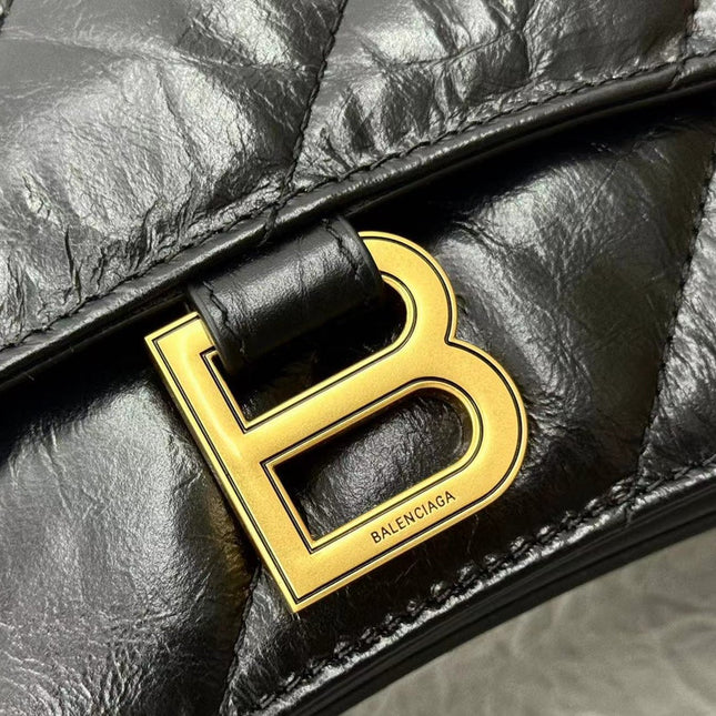 CRUSH SMALL CHAIN BAG 25 IN BLACK QUILTED CRUSHED CALFSKIN GOLD HARDWARE