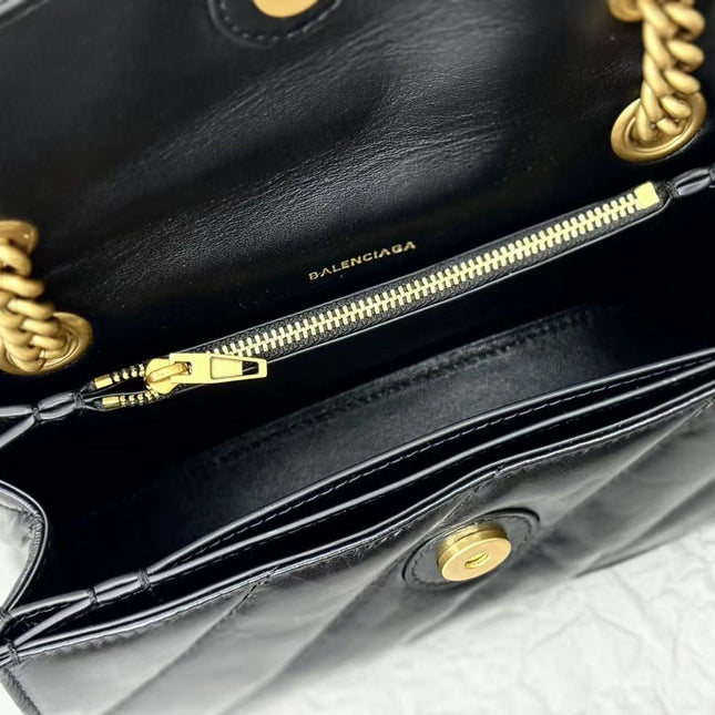 CRUSH SMALL CHAIN BAG 25 IN BLACK QUILTED CRUSHED CALFSKIN GOLD HARDWARE