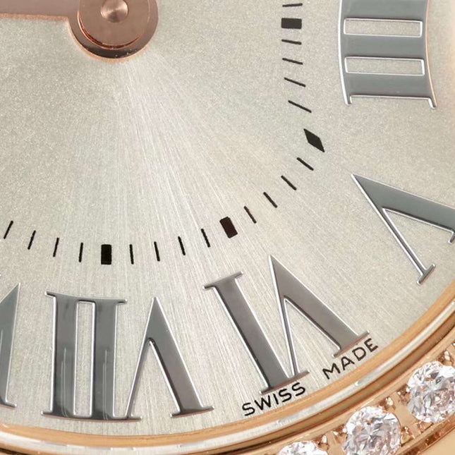 BALLON BLANC DE CARTIER WATCH GOLD CASE AND WARM GRAY CALFSKIN WITH CRYSTALS