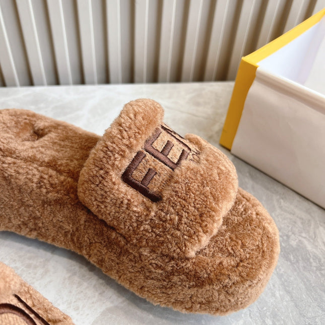 FENDI SLIPPER IN SEPIA BROWN FUR