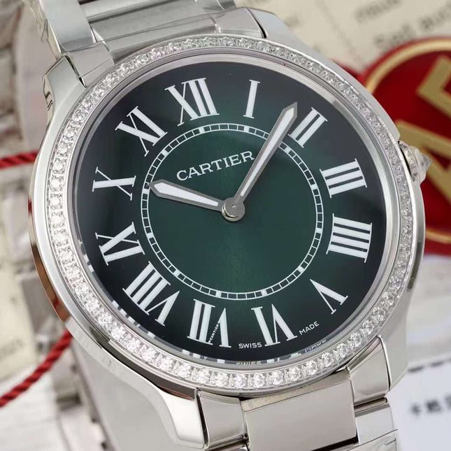 RONDE MUST DE CARTIER WATCH SILVER CASE AND GREEN DIAL WITH CRYSTALS
