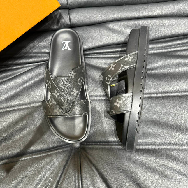 LV OASIS MULE IN BLACK MONOGRAM CALFSKIN