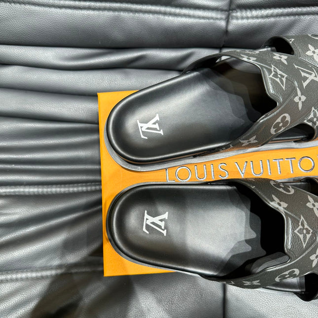 LV OASIS MULE IN BLACK MONOGRAM CALFSKIN