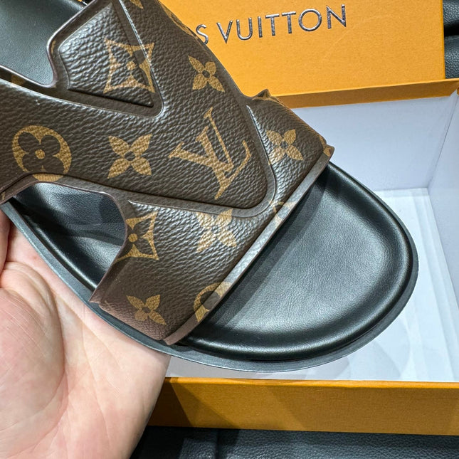 LV OASIS MULE IN CHOCOLATE BROWN MONOGRAM CALFSKIN