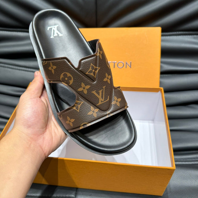 LV OASIS MULE IN CHOCOLATE BROWN MONOGRAM CALFSKIN
