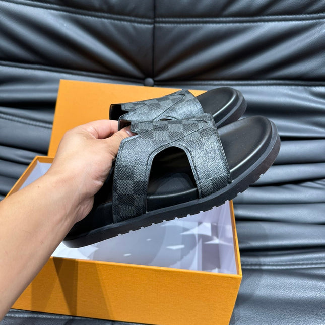 LV OASIS MULE IN BLACK DAMIER CALFSKIN