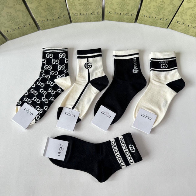 LOW-CUT SOCKS 425663 (1 BOX)