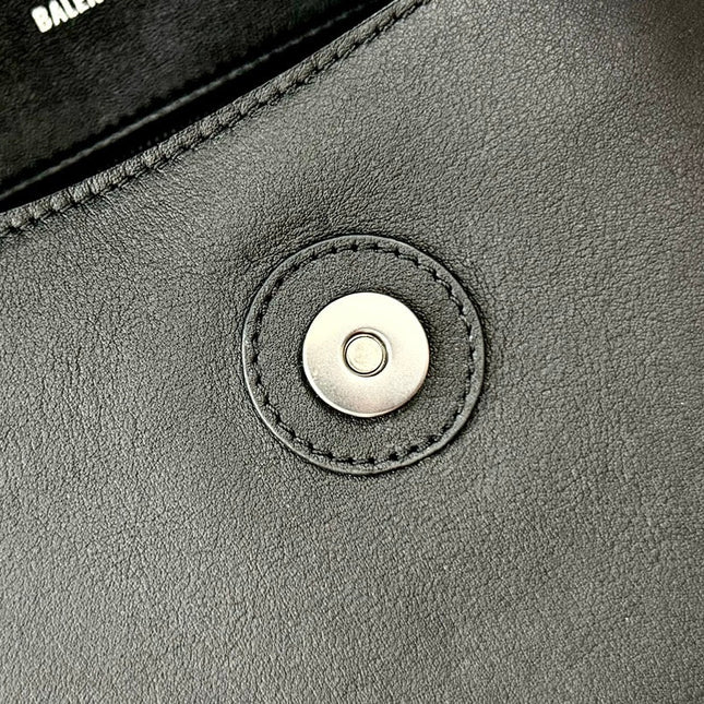 DOWNTOWN S CROSSBODY BAG 30 IN BLACK SOFT LAMBSKIN