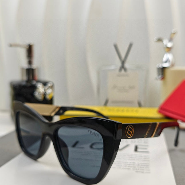 DIAGONAL CAT-EYE FRAME SUNGLASSES 58002 IN ACETATE