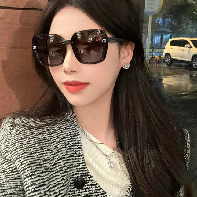 RUNWAY SQUARE SUNGLASSES 53044 IN ACETATE