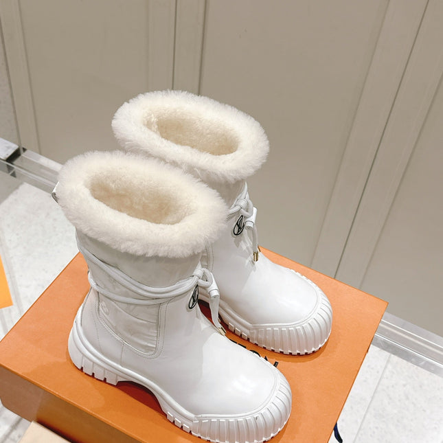 RUBY FLAT ANKLE BOOT IN WHITE CALFSKIN AND MONOGRAM NYLON