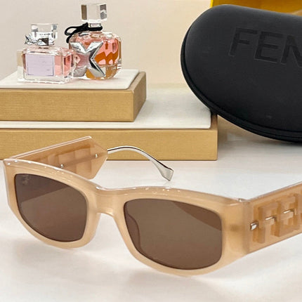 EMBOSSED LOGO ROMA RECTANGULAR FRAME SUNGLASSES FE40108U IN ACETATE