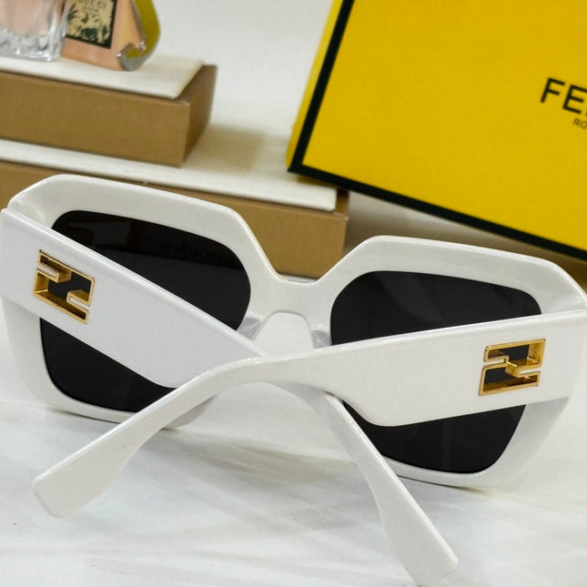 OVERSIZED FIRST CRYSTAL SQUARE FRAME SUNGLASSES FE40105 IN ACETATE