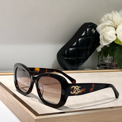 SQUARE SUNGLASSES CH5468B IN ACETATE EMBOSSED DIAMOND