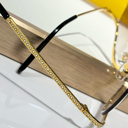 CRYSTAL STUDDED CAT-EYE FRAME SUNGLASSES FE40158 IN METAL
