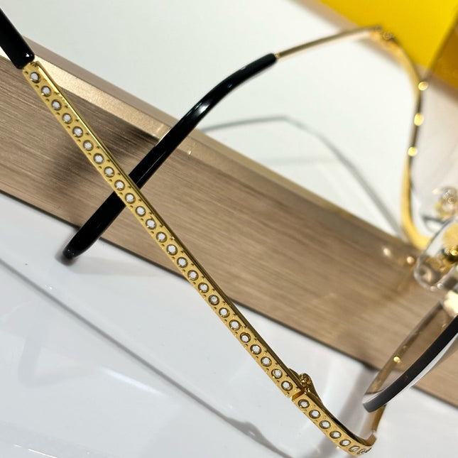 CRYSTAL STUDDED CAT-EYE FRAME SUNGLASSES FE40158 IN METAL