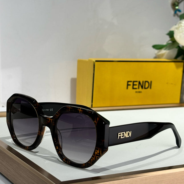 FEN EVOLUTION CHUNKY GEOMETRIC FRAME SUNGLASSES FE40118 IN ACETATE