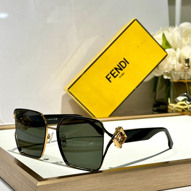 OVERSIZED FF DIAMONDS SQUARE FRAME SUNGLASSES FE40151U IN METAL