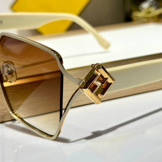 OVERSIZED FF DIAMONDS SQUARE FRAME SUNGLASSES FE40151U IN METAL