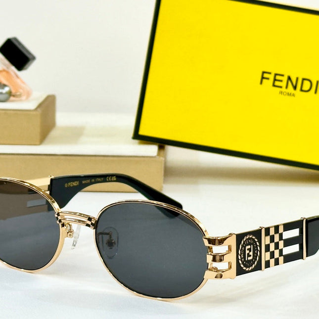 FIRST CRYSTAL CHUNKY OVAL FRAME SUNGLASSES 7078 IN METAL