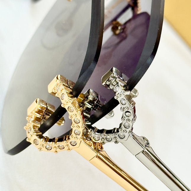 CRYSTAL STUDDED RIMLESS SQUARE FRAME SUNGLASSES CT0604S IN METAL