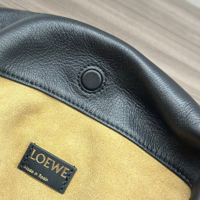LOE MEDIUM 30 FLAMENCO PURSE BUCKET IN BLACK LAMBSKIN