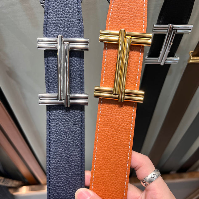 HM TRAVERSE BELT BUCKLE & REVERSIBLE NAVY BLUE LEATHER STRAP 38 MM SILVER HARDWARE
