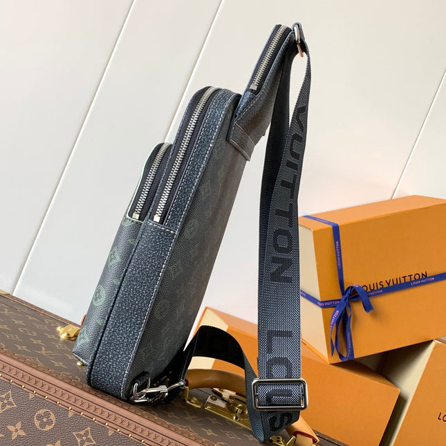 AVENUE SLINGBAG 31 IN BLACK MONOGRAM CANVAS WITH BROWN LOGO