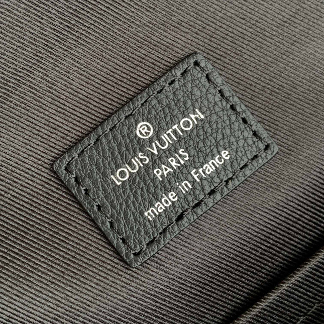 AVENUE 31 IN BLACK CANVAS CALFSKIN
