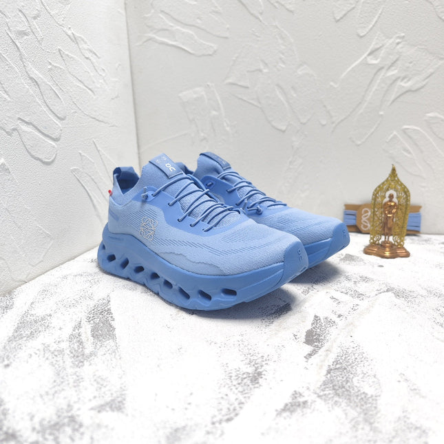CLOUDTILT SNEAKER IN CORNFLOWER BLUE RECYCLED POLYESTER