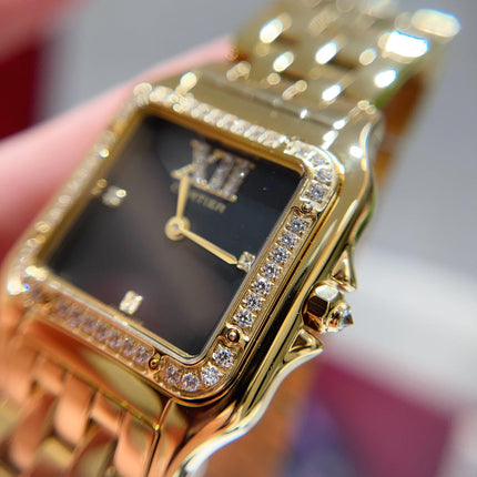 PANTHÈRE SMALL MODEL DE CARTIER WATCH GOLD CASE WITH CRYSTALS
