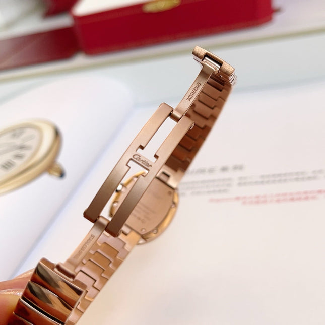 BAIGNOIRE DE CARTIER – OVAL SHAPE ROSE GOLD WITH SINGLE LINE DIAMONDS