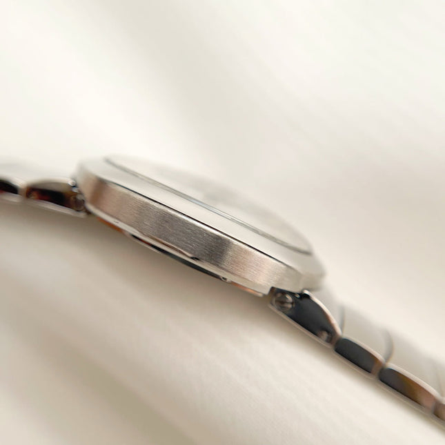 BAIGNOIRE DE CARTIER – OVAL SHAPE SILVER CASE