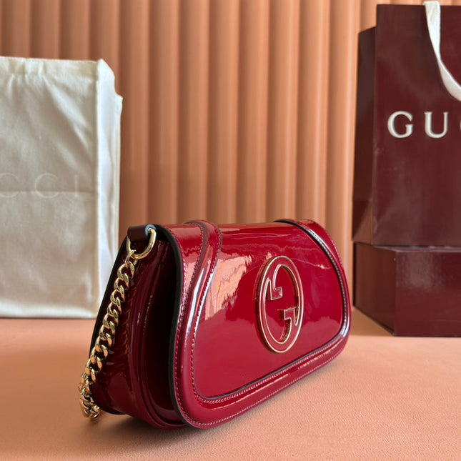MEDIUM BLONDIE SHOULDER BAG 26.5 IN RED PATENT CALFSKIN